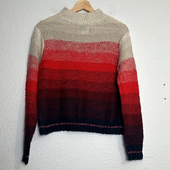 American Eagle Women’s Size Medium Ombre Chunky Knittedd Mock Neck Sweater - Picture 4 of 11